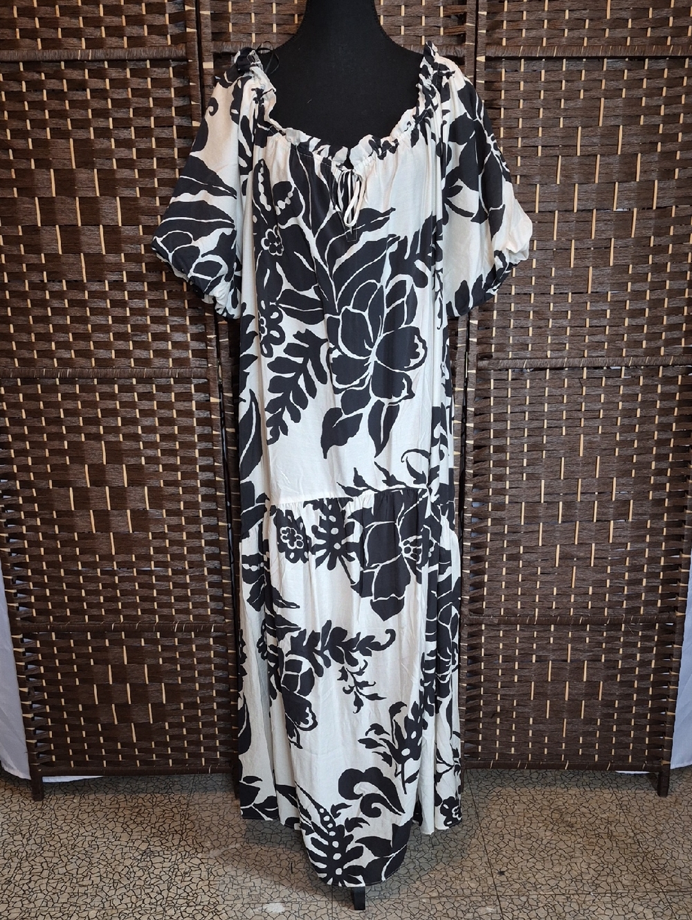 H&M Black & White Floral Maxi Dress